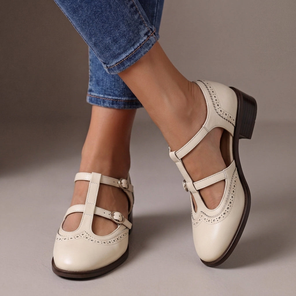 DELACROIX | Babies Richelieu à Bride en T pour Femme Margot