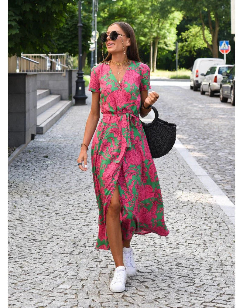 DELACROIX | Robe Fleurie de Sophistication